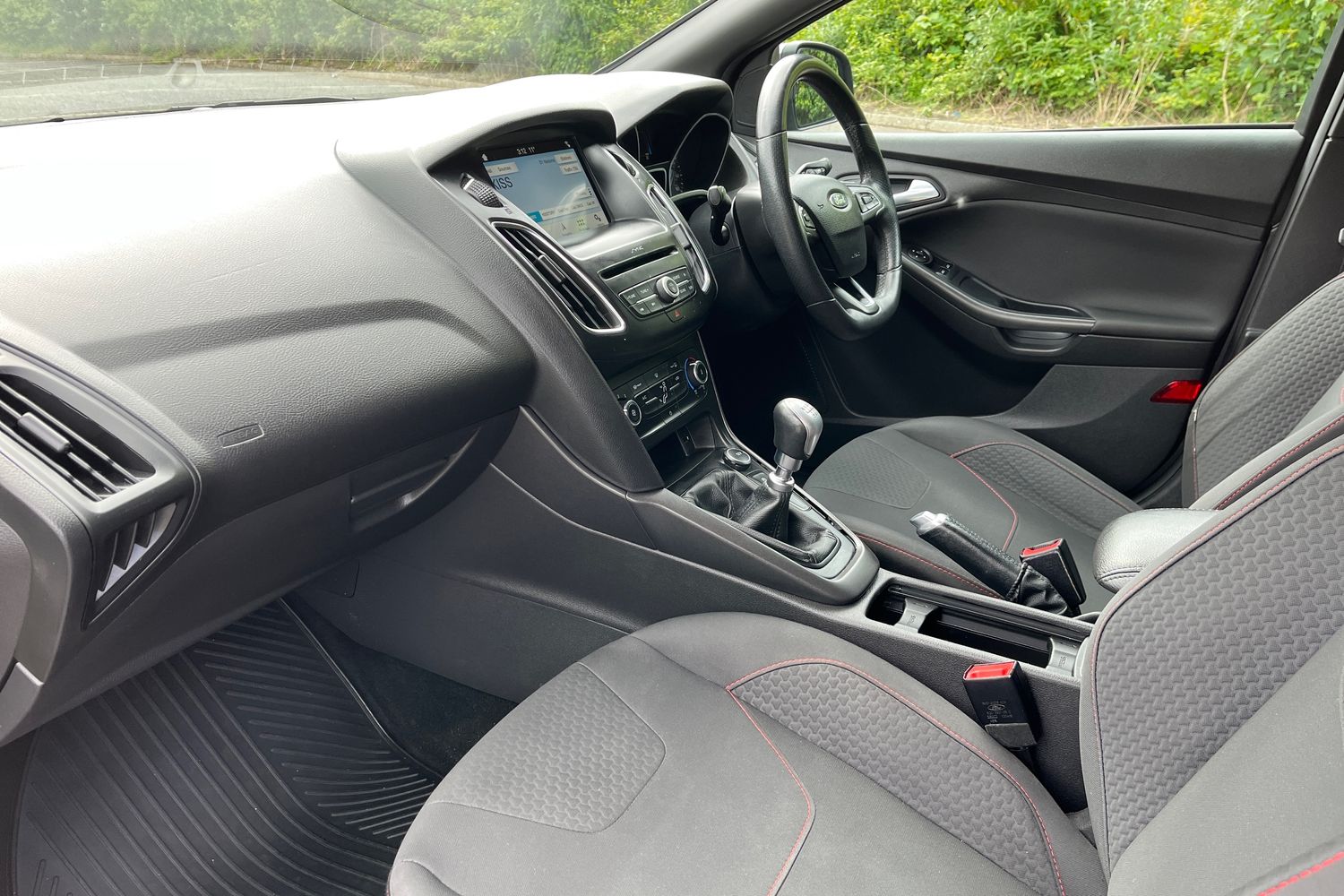 Ford FOCUS Photo 17