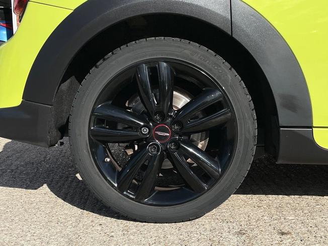 MINI Hatch Photo 5