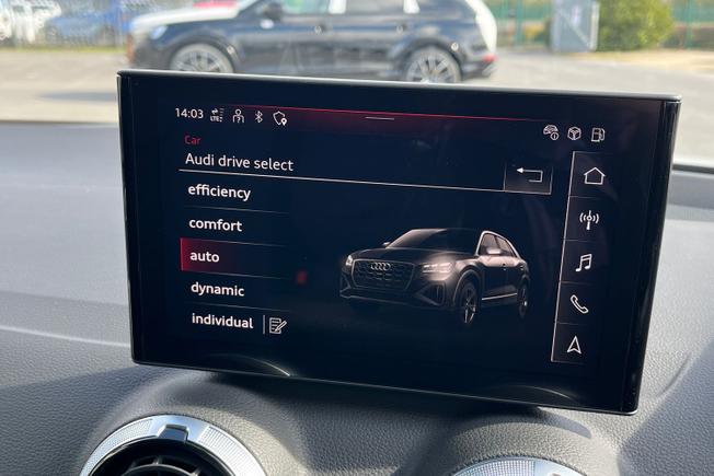 AUDI Q2 Photo 32