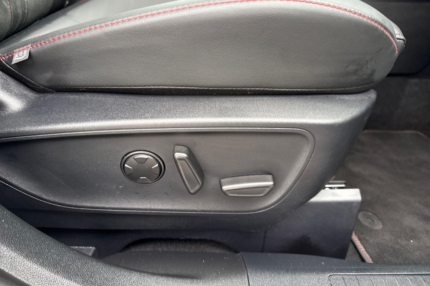 Ford KUGA Photo 34