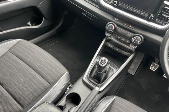 Kia Stonic Photo autoimg-e7ca176549790d6f5dd012a117fc37259c753d9c.jpg