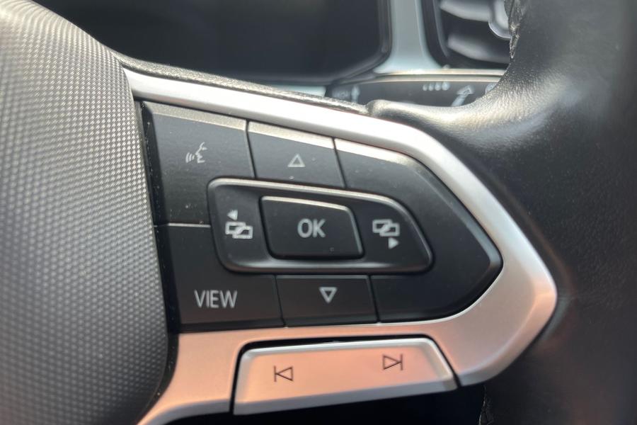 Volkswagen T-ROC Photo autoimg-e7ca9b59b8ff77f2e797f3e57f0e9a7a6ea4c185.jpg