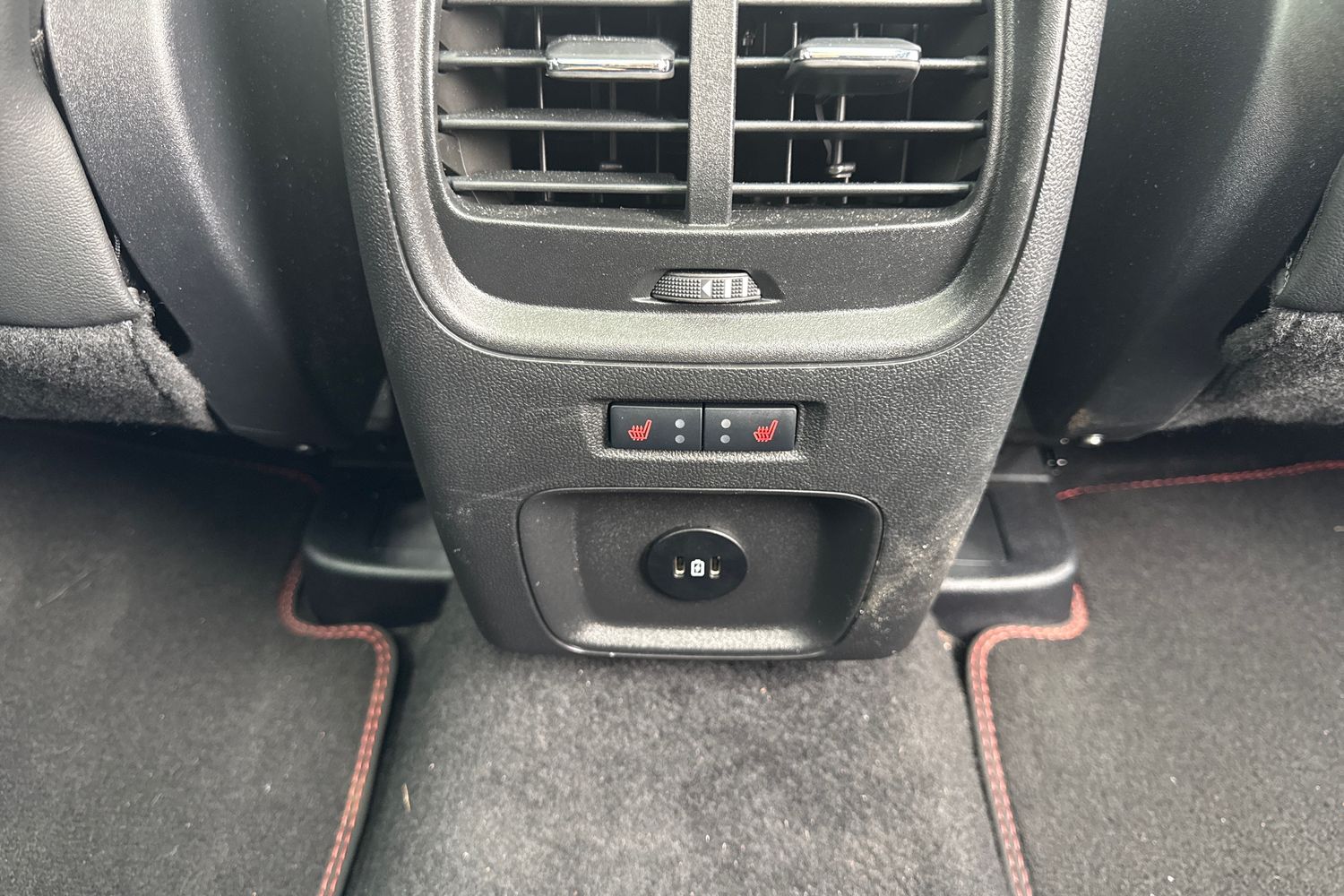 Ford KUGA Photo 39