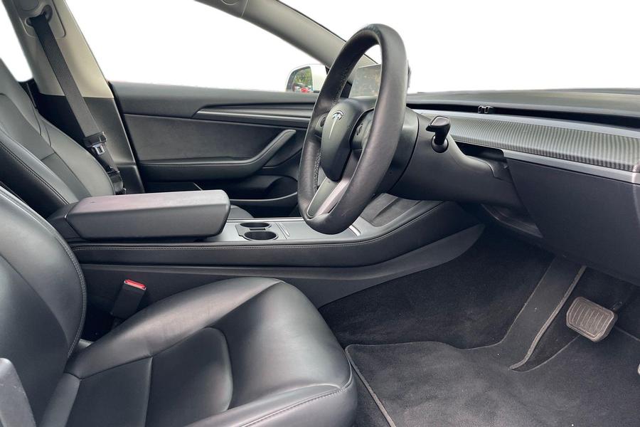 TESLA MODEL 3 Photo autoimg-e7ce38fd28539e3f02372ac8106658090fef8972.jpg