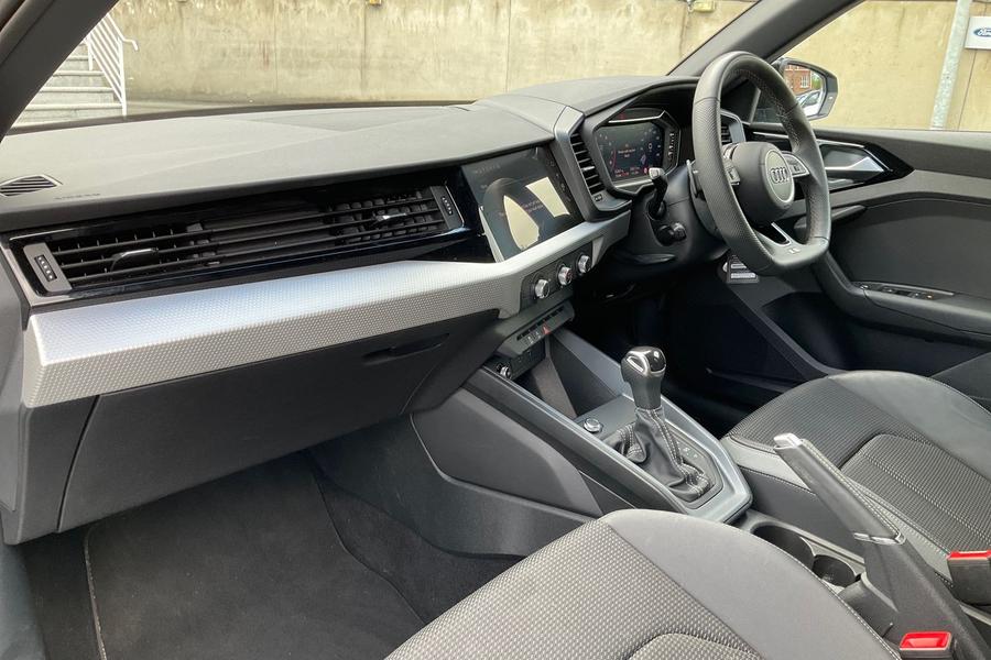 Audi A1 Photo autoimg-e7d04f55cd0cc25ee4157dd0d777c8d19d2af892.jpg