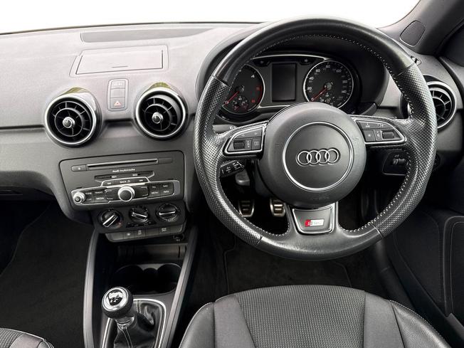 AUDI A1 Photo 11