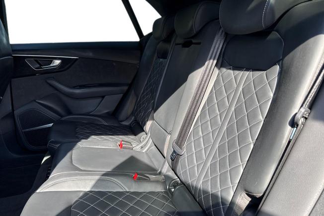 AUDI Sq8 Photo 9