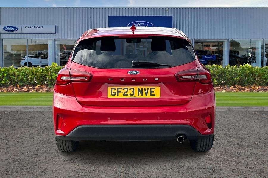 Ford FOCUS Photo autoimg-e7d6bcfca40e74563c7bbe2ed6aa81d77fbb8992.jpg