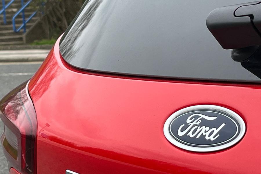 Ford FOCUS Photo autoimg-e7d886680998ff13cfe064981303e20e0624dbdd.jpg