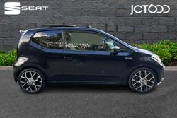 VOLKSWAGEN UP Photo 4