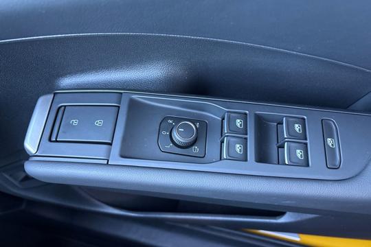 Volkswagen T-roc Photo autoimg-e7dbd84c1e266d042b09ef4fa7093dced0a2d556.jpg