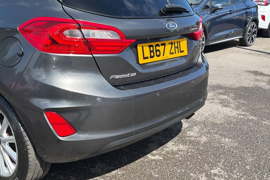 Ford FIESTA Photo autoimg-e7dc26dae2332e9276c96d89f9d2867e38d0866c.jpg