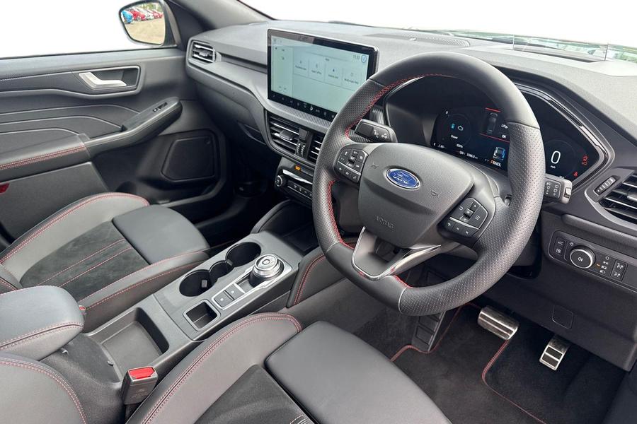 Ford KUGA Photo autoimg-e7dd1110712ce0f3502b7c1589a1b2a652d71267.jpg