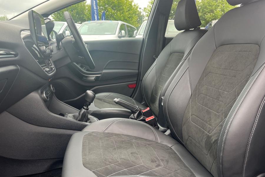 Ford FIESTA Photo autoimg-e7e0b59450eeab47c9878b5b110cad0b73dbe381.jpg