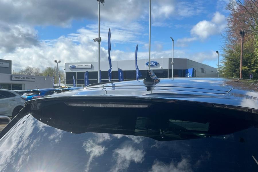 Ford KUGA Photo autoimg-e7e107ceb6c8bbd113a200a32e513d709b632cf6.jpg