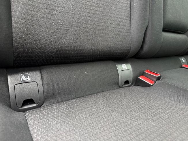 NISSAN Qashqai Photo 24