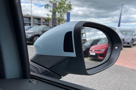 Volkswagen Golf Photo autoimg-e7e593f3829712349d7ebb0e451993bc75a27e21.jpg