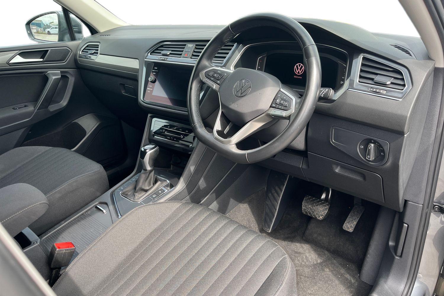 Volkswagen TIGUAN ALLSPACE Photo 8