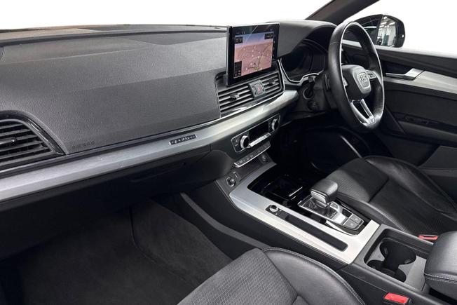 AUDI Q5 Photo 2