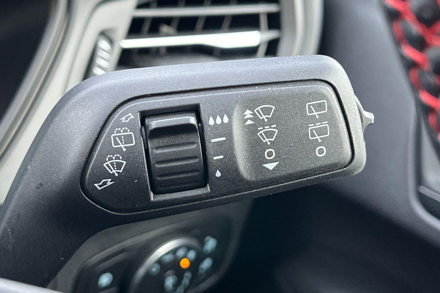 Ford Focus Photo 14