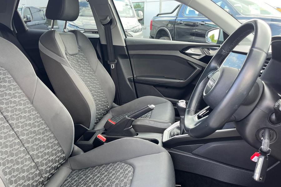 Audi A1 Photo autoimg-e7eec0e8790d10c4c007cf3d04485b848804b458.jpg