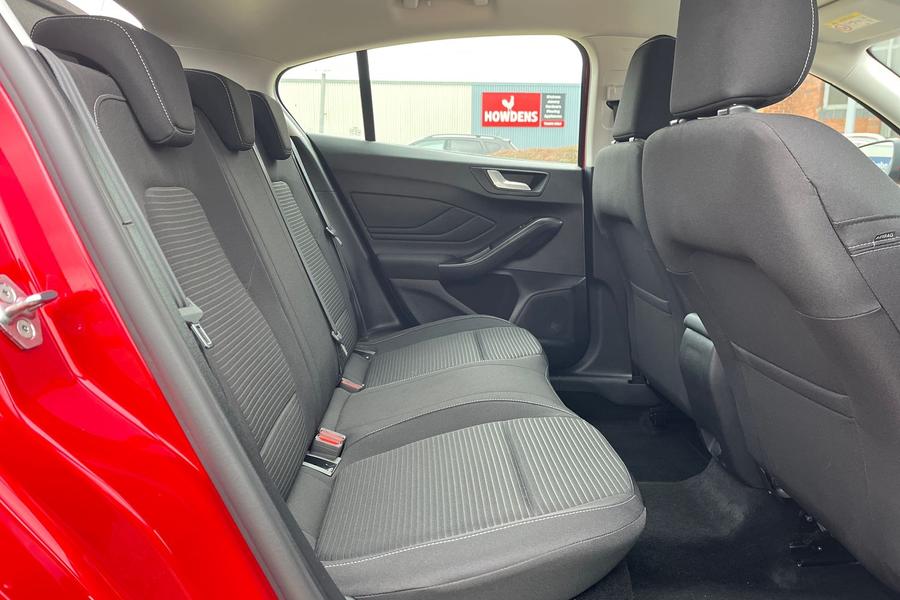 Ford Focus Photo autoimg-e7eef6874f5a6d953e7d5dcda9bf890a00b680ef.jpg