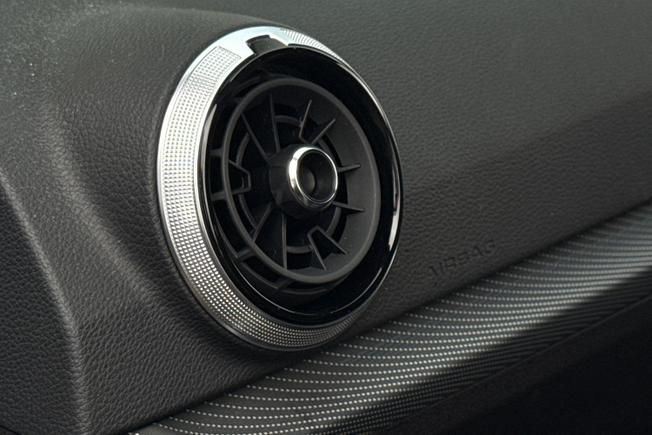 AUDI Q2 Photo 43