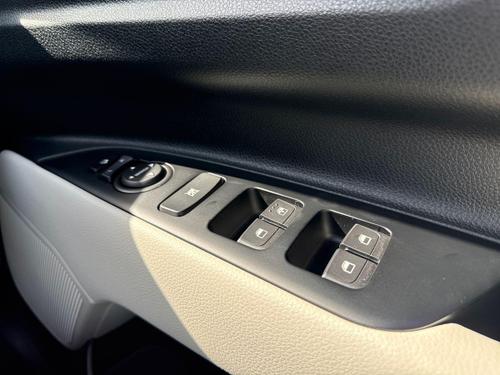 Kia STONIC Photo autoimg-e7fa37753af7551bf861f239916089d1034de138.jpg