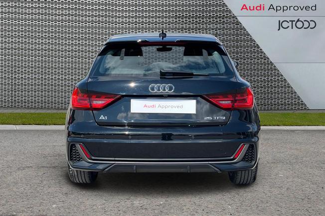Audi A1 Photo 7