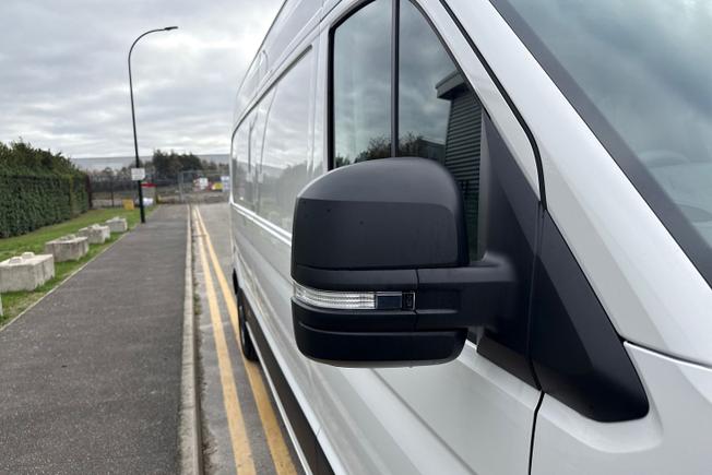 VOLKSWAGEN Crafter Photo 20