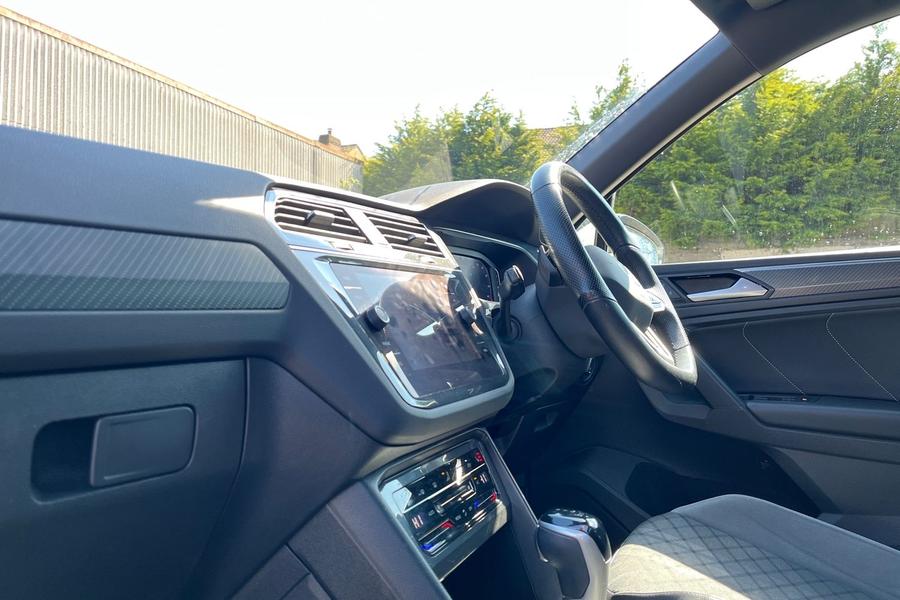 Volkswagen TIGUAN Photo autoimg-e7fe1ff856d55b36261074f60b522f3865e03f8f.jpg