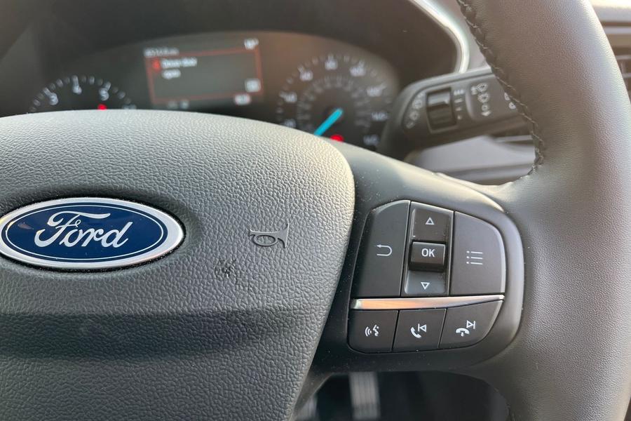 Ford FOCUS Photo autoimg-e7fed32ea03cb95d8c4c32e643a303b93cf08aa4.jpg