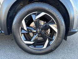 NISSAN Juke Photo 5