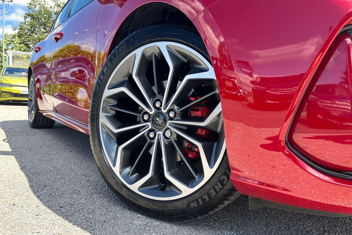 Ford Focus Photo 7