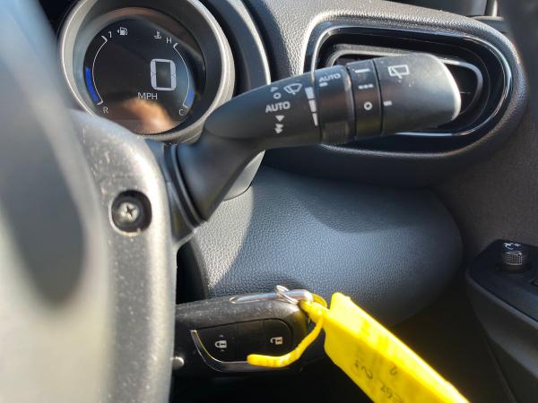 Toyota Yaris Photo autoimg-e8085bb14e2e107a428d2ef2cff2d7f1b809a4b4.jpg