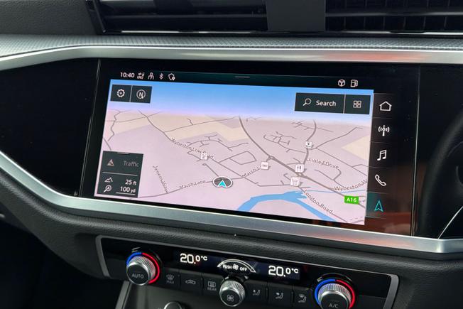 Audi Q3 Photo 15