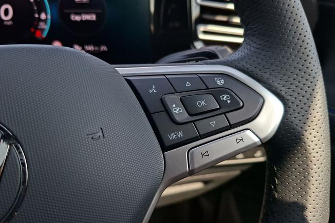 VOLKSWAGEN Tiguan Photo 17