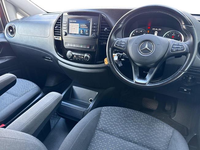 Mercedes-Benz Vito Photo 11