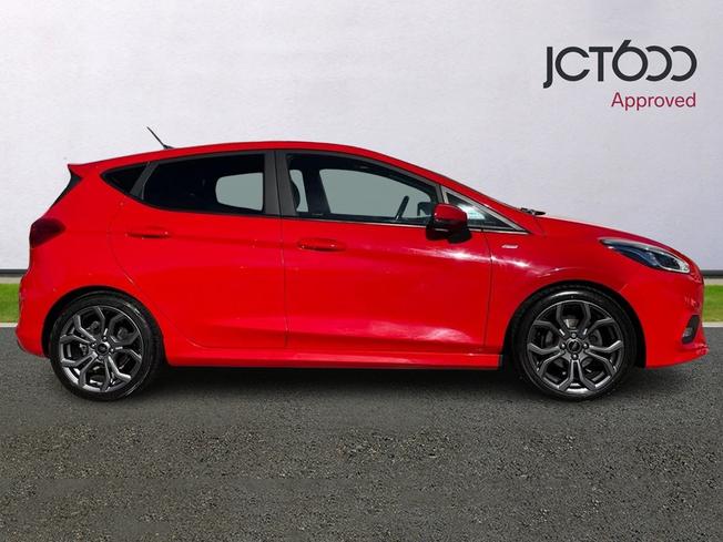 Ford Fiesta Photo 4