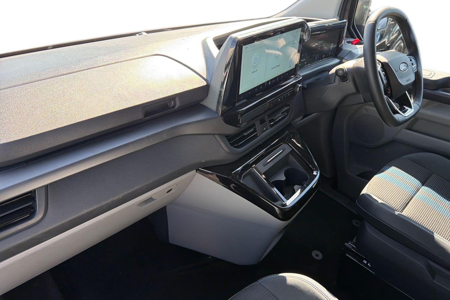 Ford TRANSIT CUSTOM Photo 2