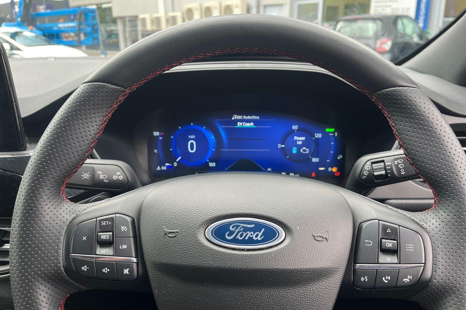 Ford KUGA Photo 22