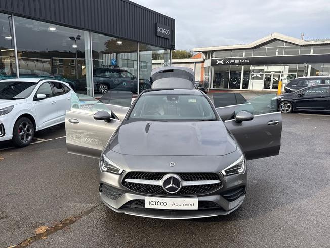 MERCEDES-BENZ CLA Photo 31