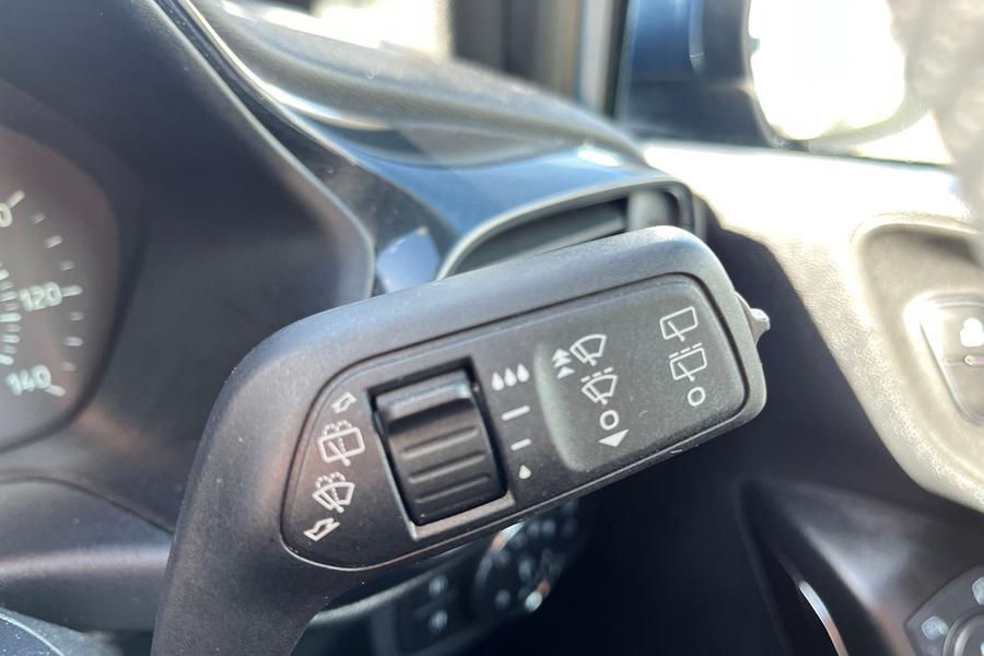 Ford FIESTA Photo autoimg-e8155696b2187f6c8befa03886742e646aa7d30a.jpg