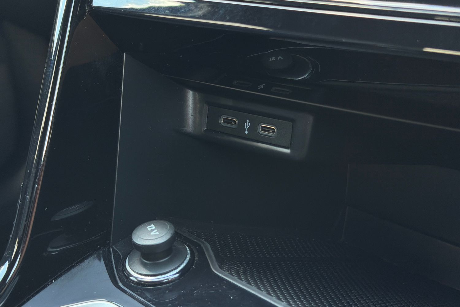 Volkswagen T-ROC Photo 34