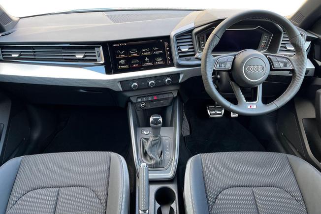 AUDI A1 Photo 10