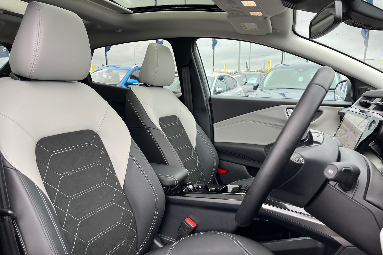 Ford Puma Gen-E Photo 16