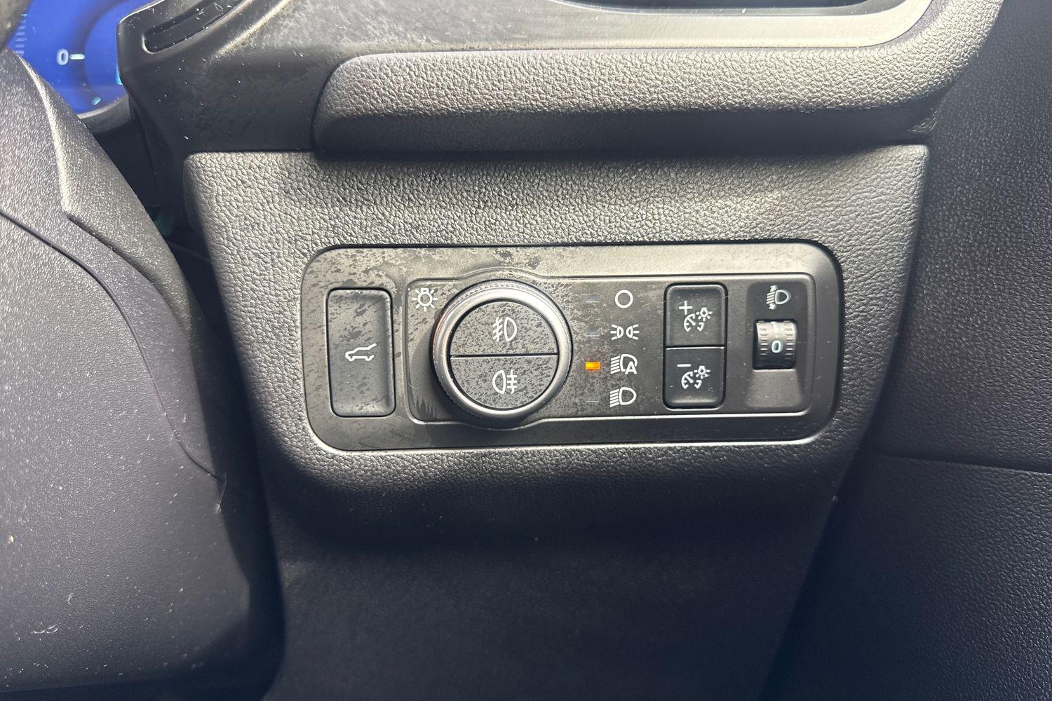 Ford KUGA Photo 34