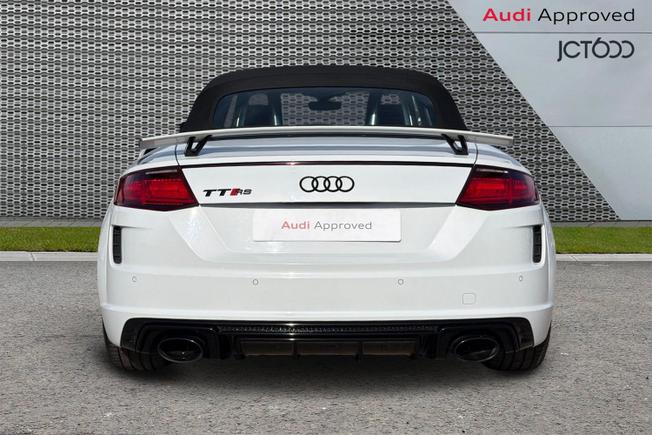 AUDI Tt Rs Photo 7