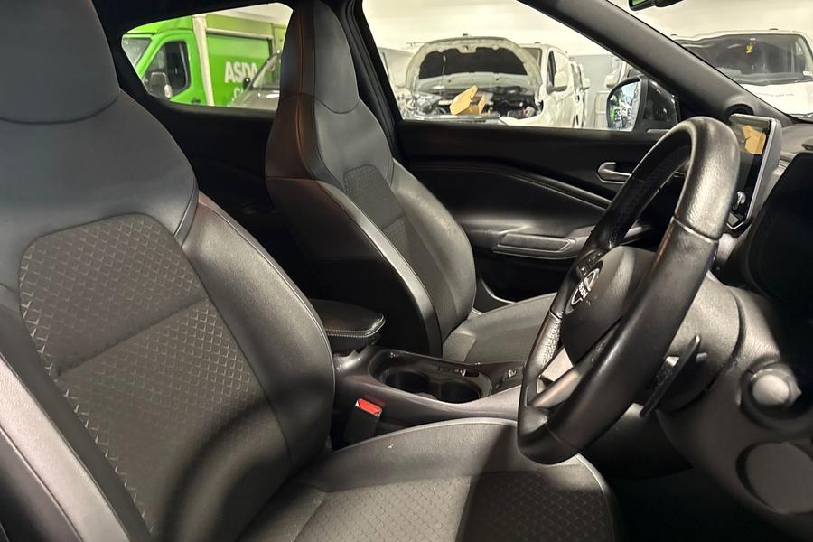 Nissan JUKE Photo autoimg-e82a1dcc8323f6351bce1ec357cd3c5a81e2b55e.jpg