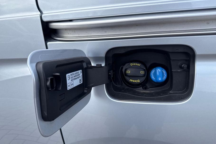 Used Ford TRANSIT CONNECT BG75DMZ 17